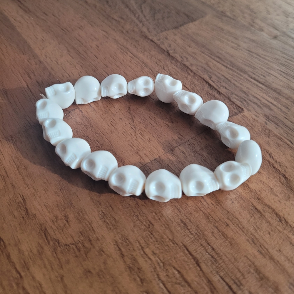 White Skull Bead Stretchy Bracelet